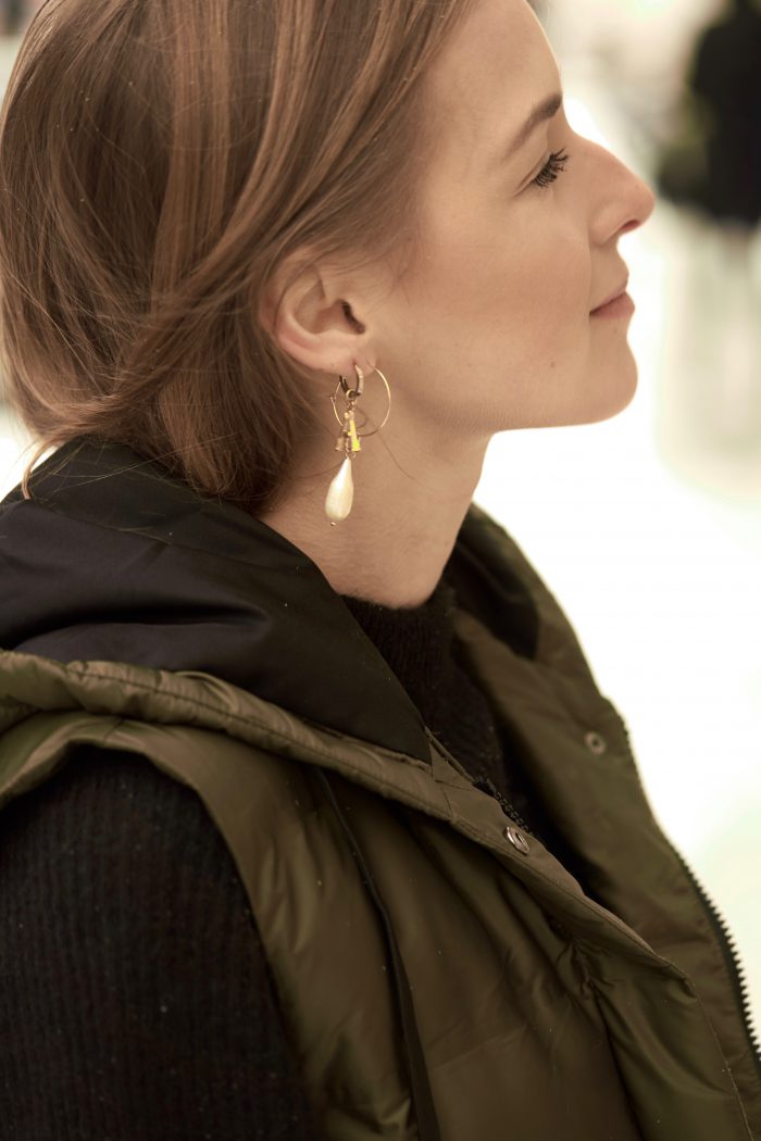 gold Céline earrings fashion blogger
