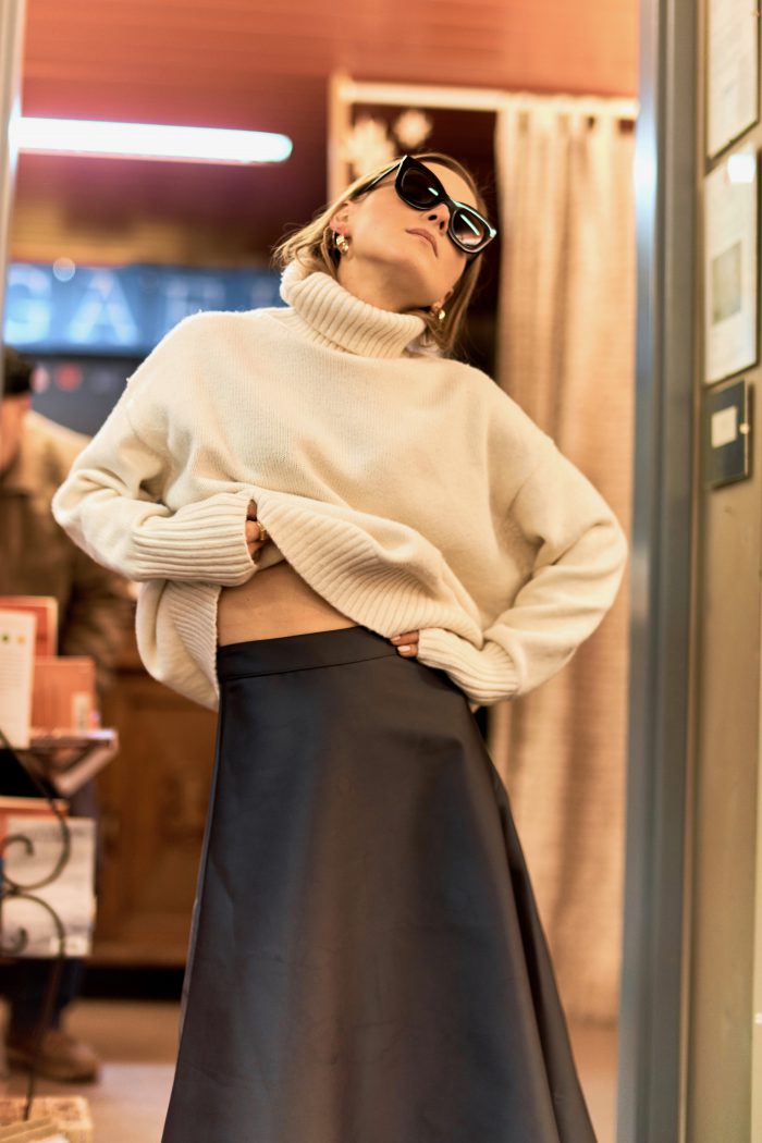 Midi Skirt fashion blogger look