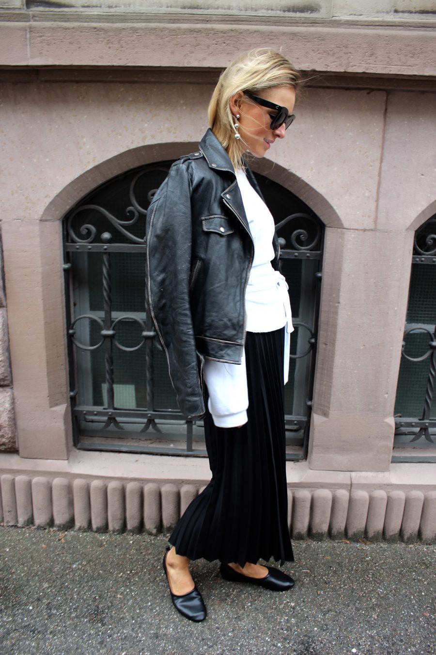 Black Plissee skirt H&M