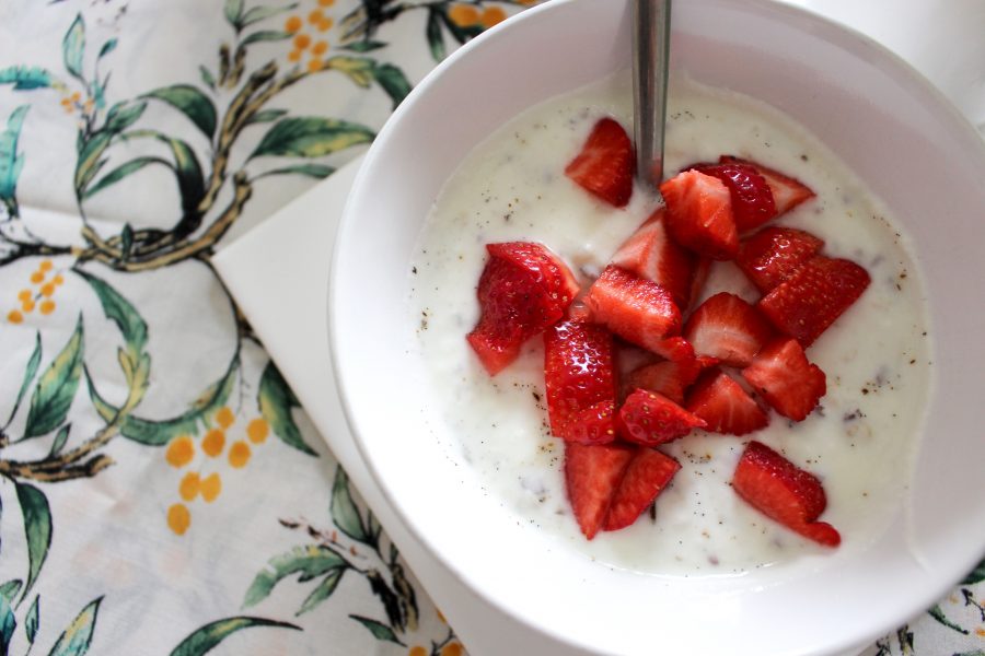 Strawberry Joghurt for Breakfast 