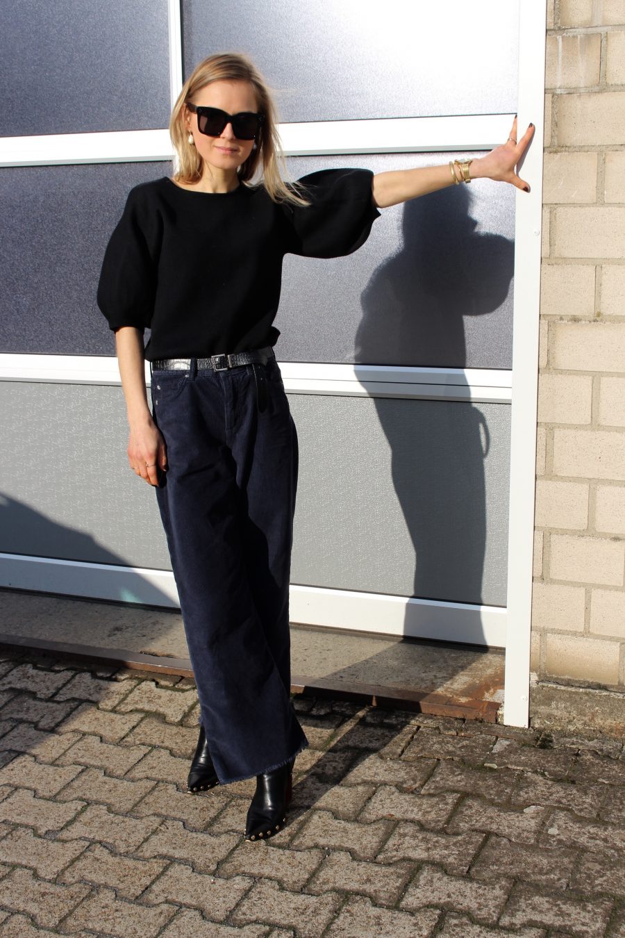 The Cord Trousers fashion blogger