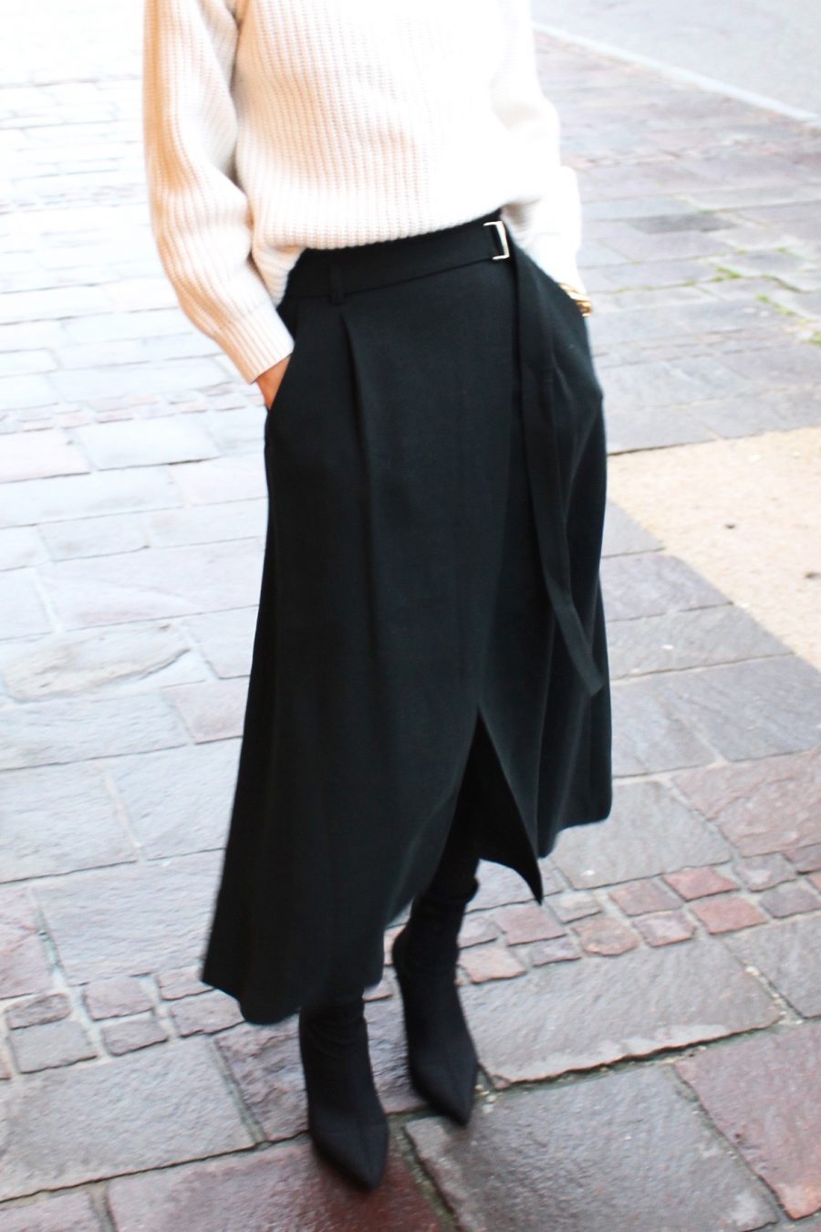 The Massimo Dutti Skirt